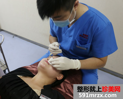 玻尿酸注射丰唇珠前后对比效果图片和恢复过程