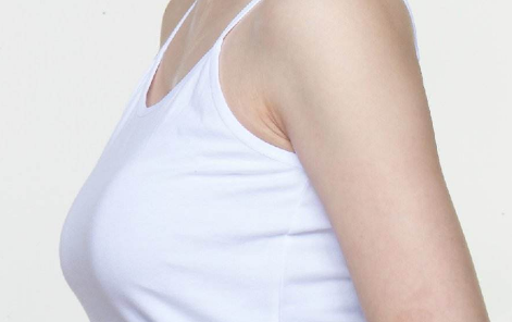 乳房下垂手术疼么