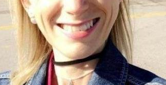 ۸