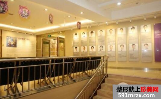 安博体育- ANBO省政府召开专题会议研究全面深化药品医疗器械化妆品监管改革促进医药产业高质量发展有关工作