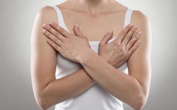 女性乳房下垂怎么办